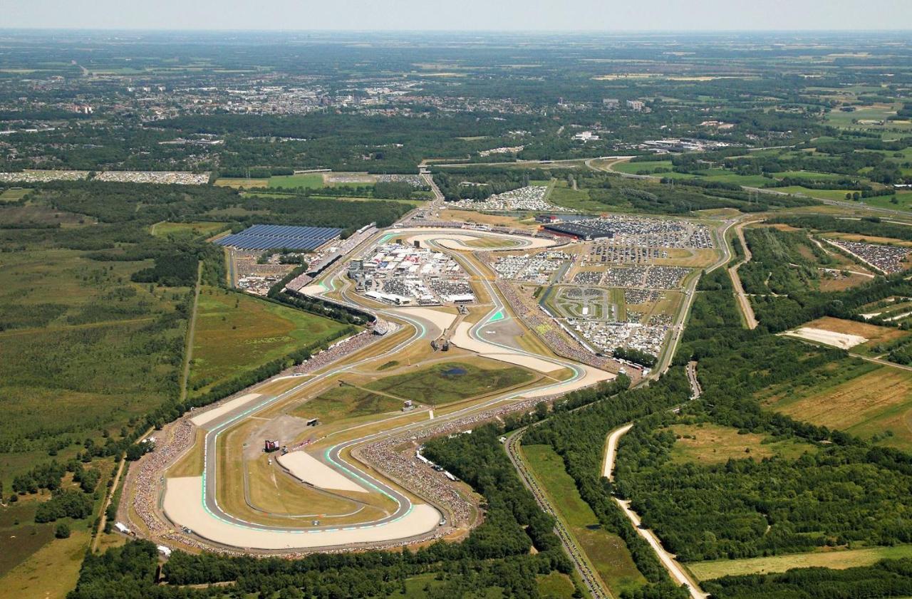 100 Jaar Tt Circuit Assen 2025 Glamping Incl Stroom Exterior photo